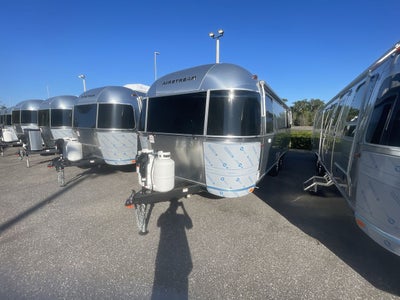 2026 Airstream 25FBQ Base