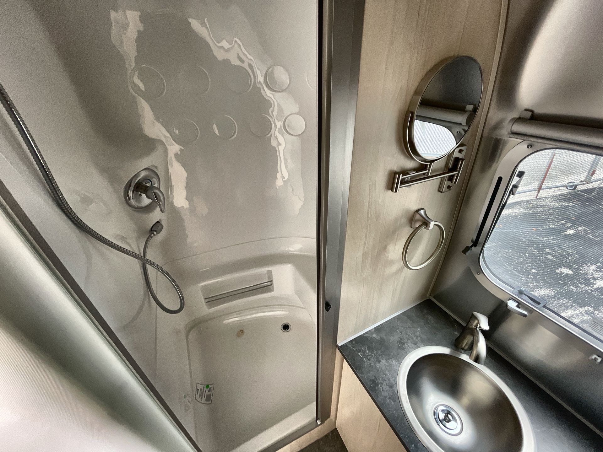 2026 Airstream 23FBT Base