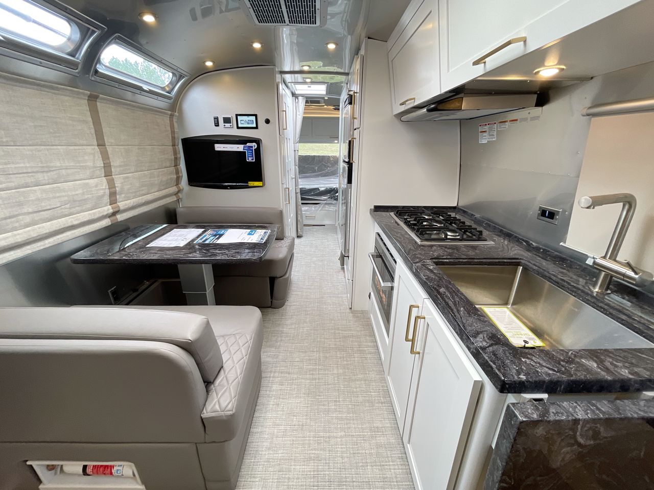 2026 Airstream 28RBQ Base