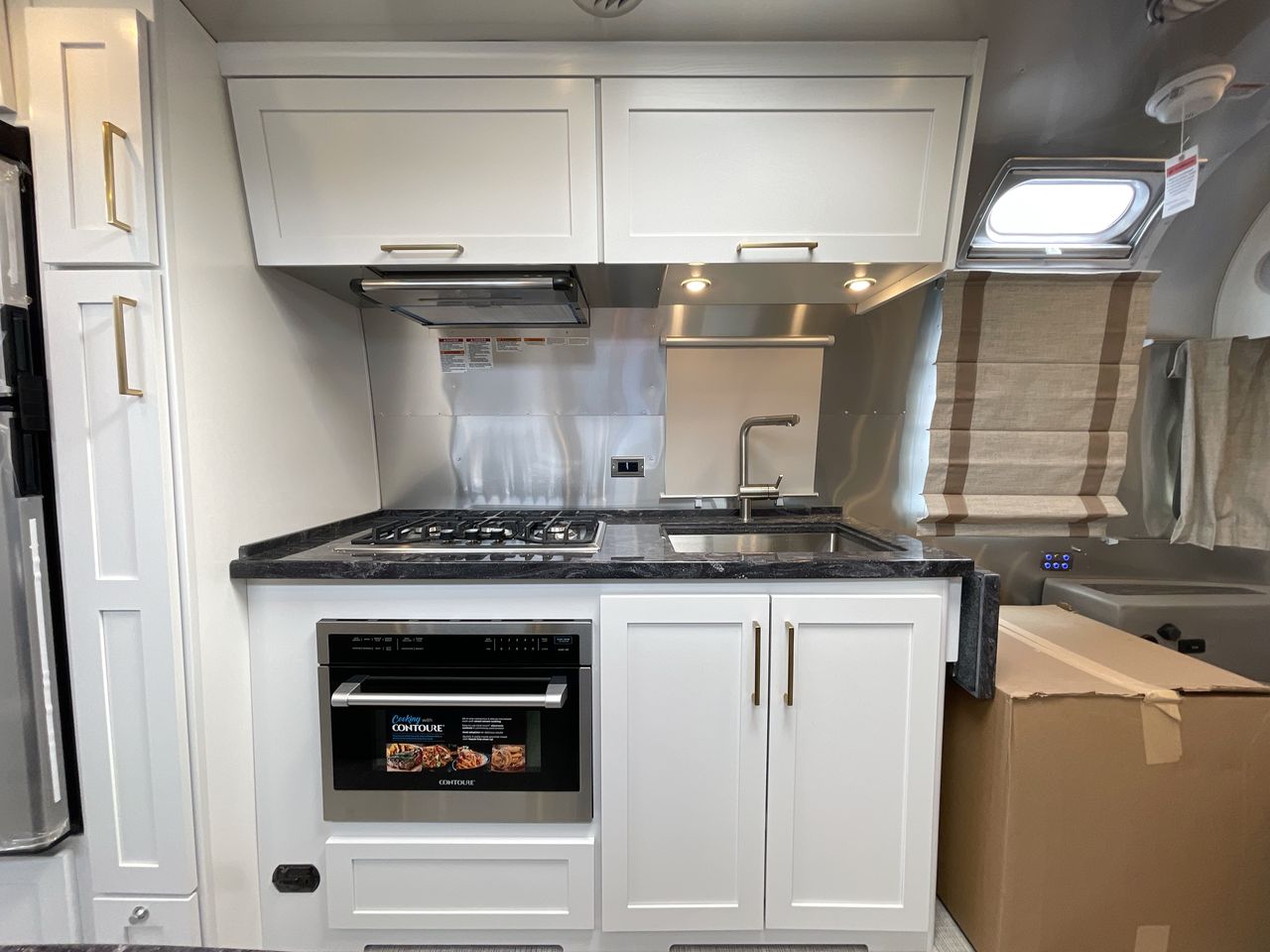 2026 Airstream 28RBQ Base