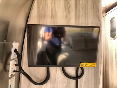 2026 Airstream 28RBQ Base