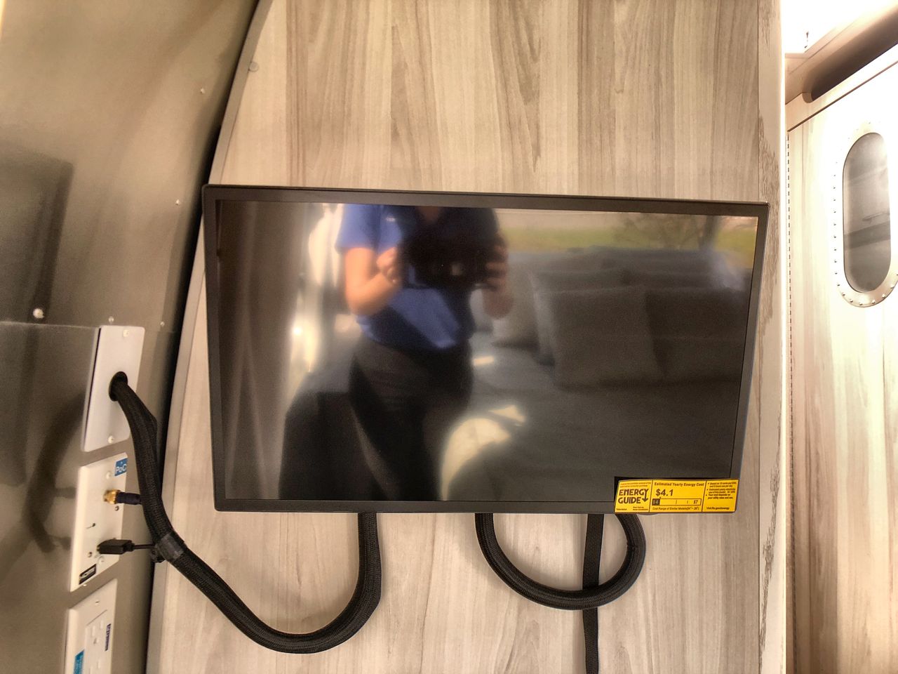 2026 Airstream 28RBQ Base