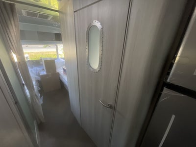 2026 Airstream 30RBT Base