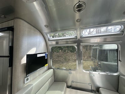 2025 Airstream 30RBQ Base