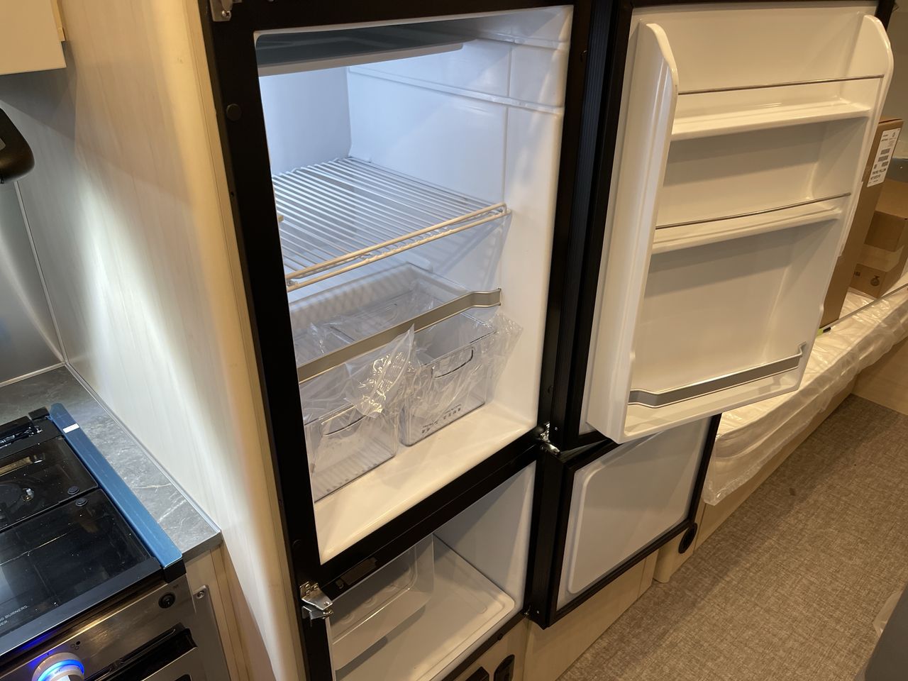 2026 Airstream 23FBT Base