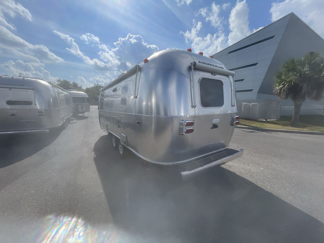 2026 Airstream 23FBT Base