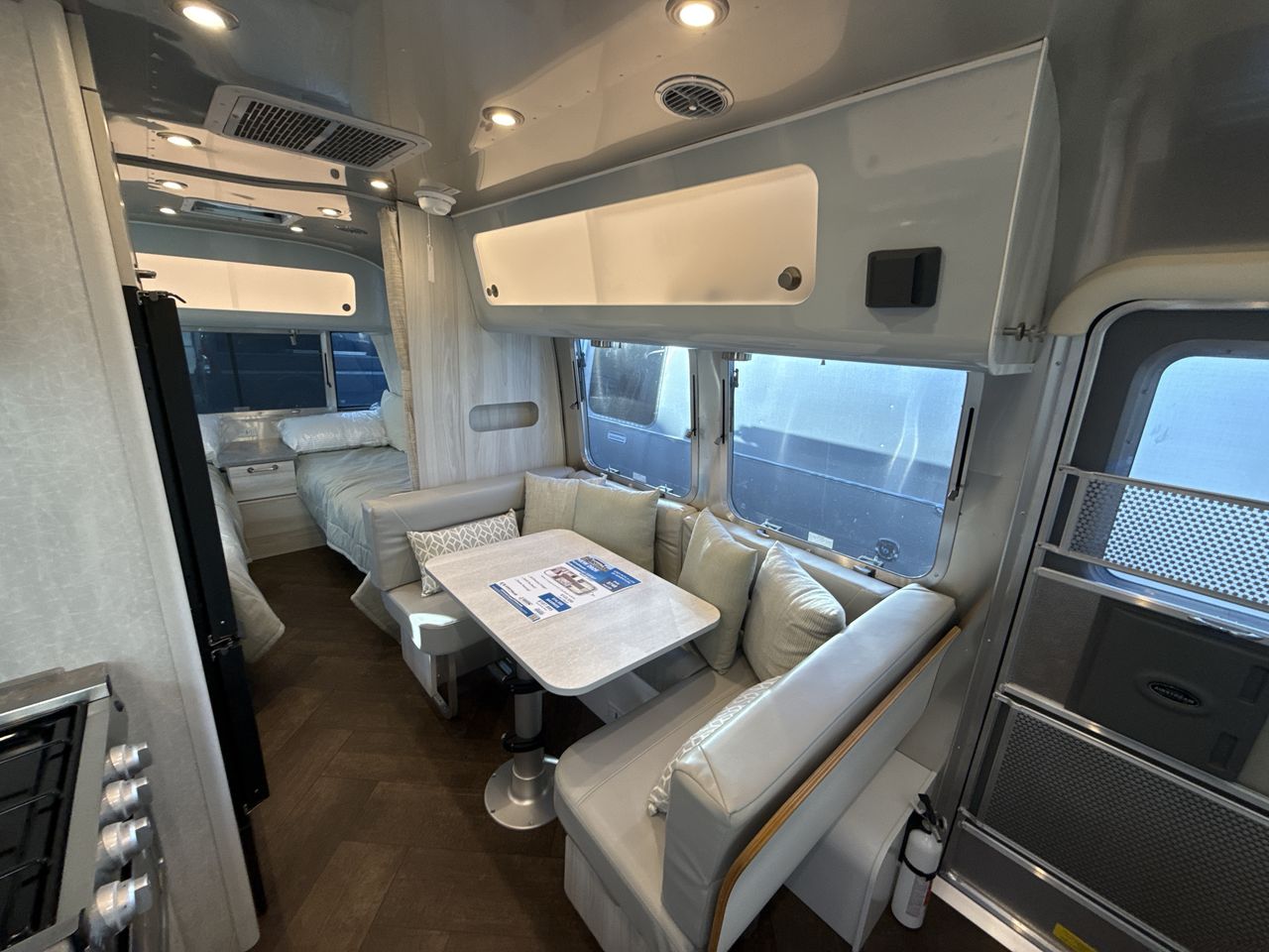 2026 Airstream 23FBT Base