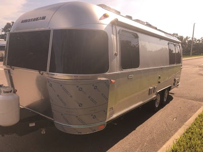 2026 Airstream 25FBQ Base