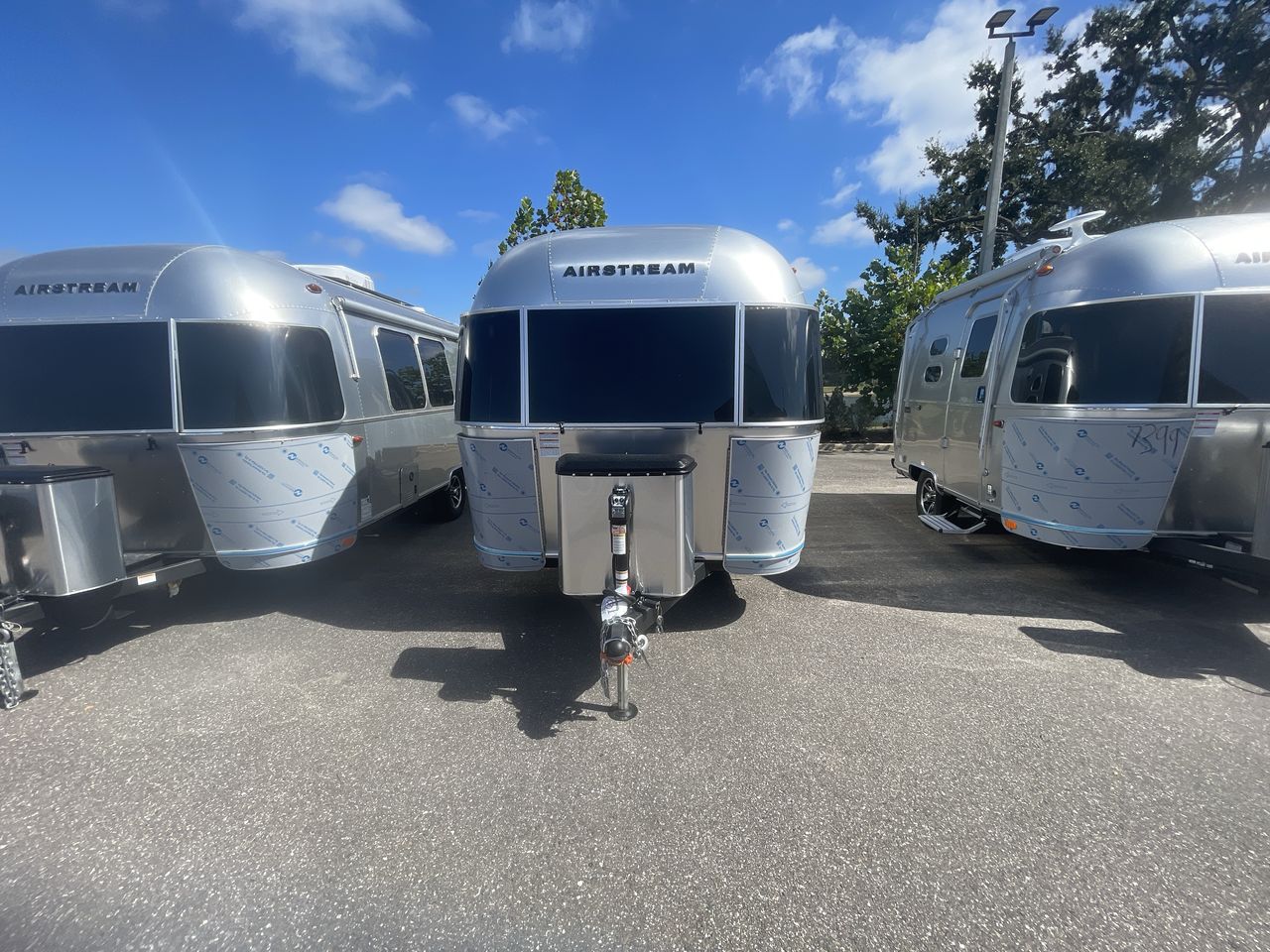 2026 Airstream 22FB Base