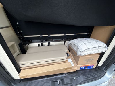 2026 Airstream 24GL 4x2 Passenger Base