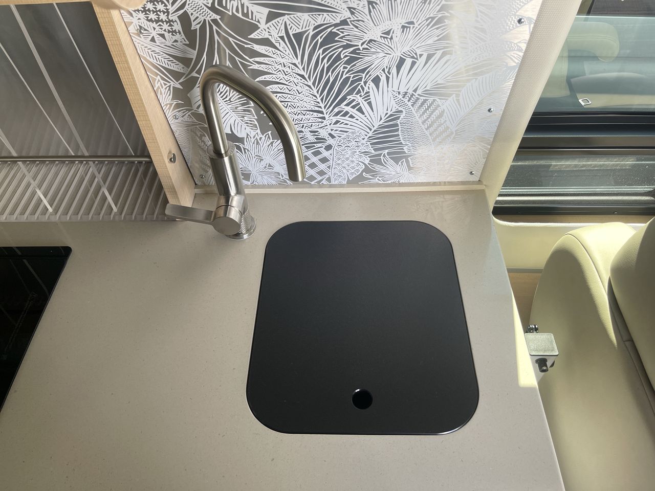 2026 Airstream 24GL Tommy Bahama Base