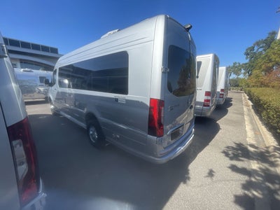 2026 Airstream 24GL Tommy Bahama Base