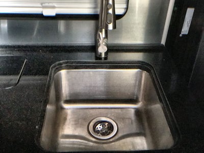 2026 Airstream Murphy Suite Base