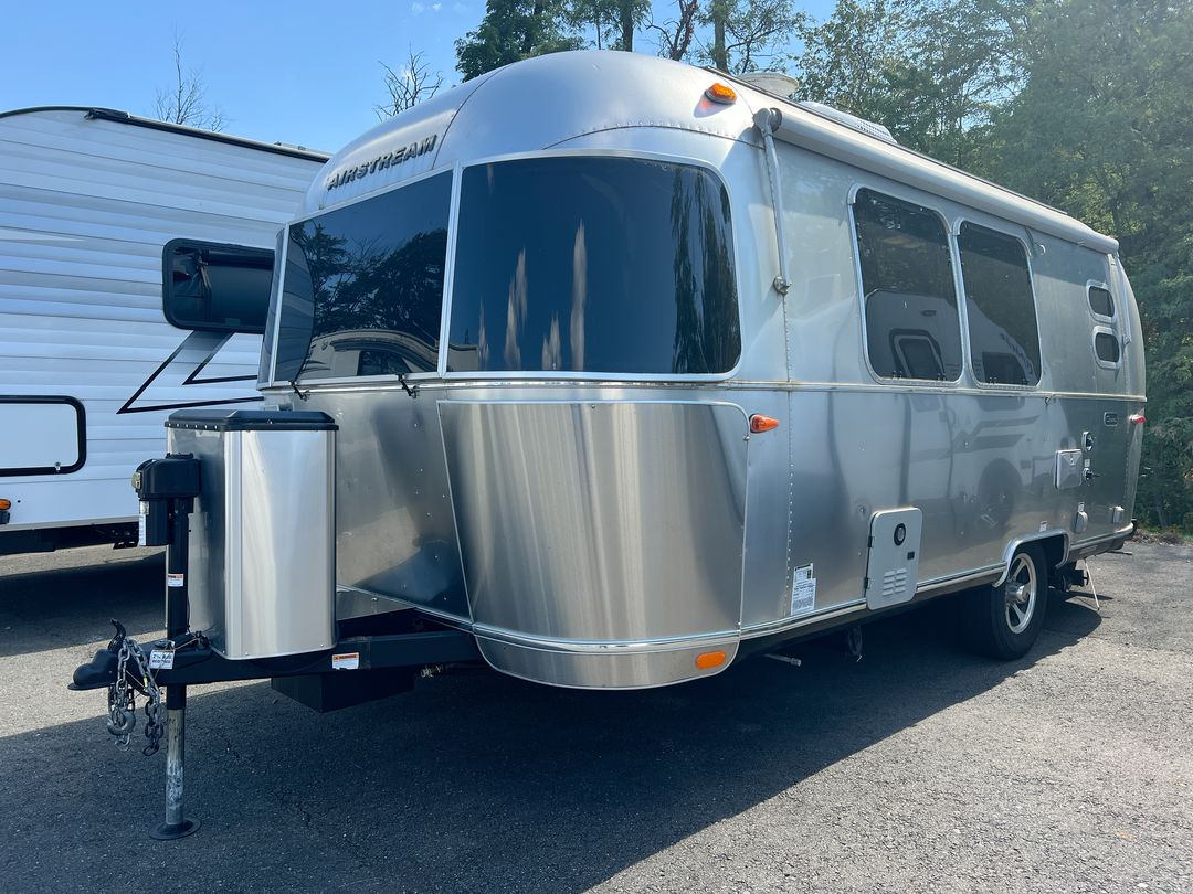 2022 Airstream 20FB Base