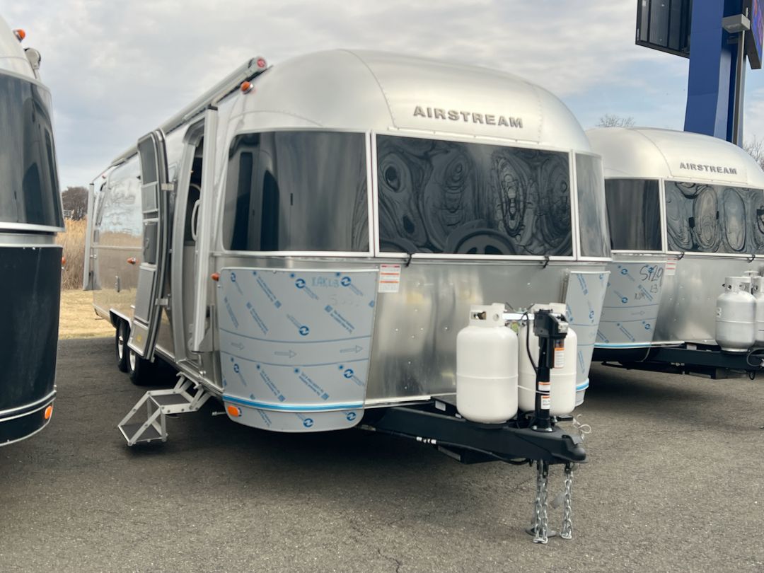 2025 Airstream 30RBQ Base