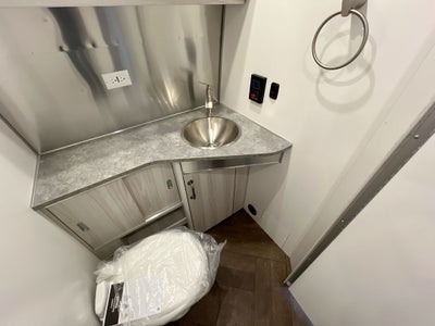 2025 Airstream 27FBT Base