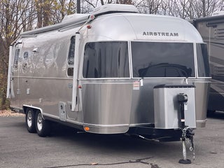 2022 Airstream 25FBQ Base