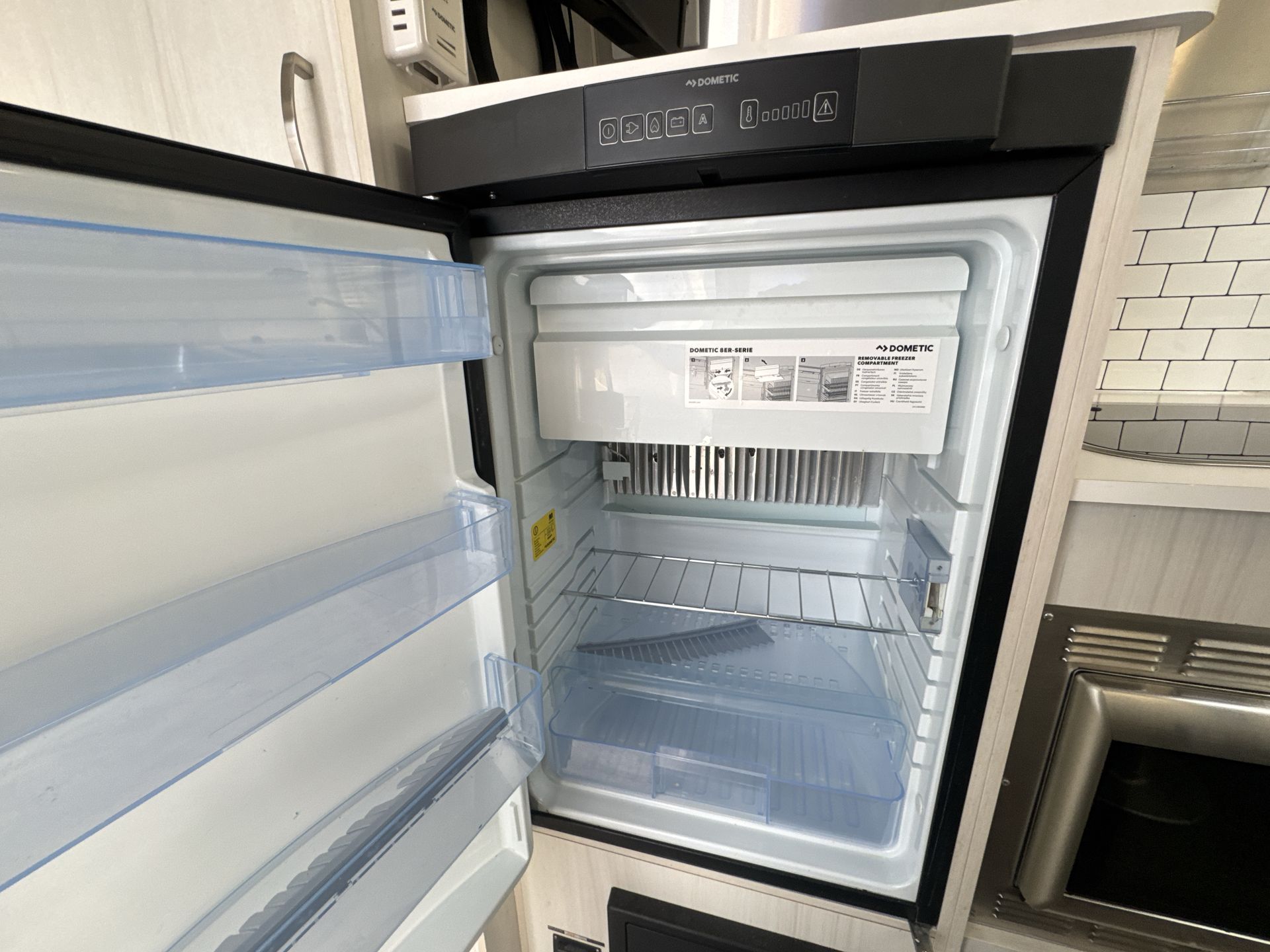 2019 Airstream 22FB BAMBI Base