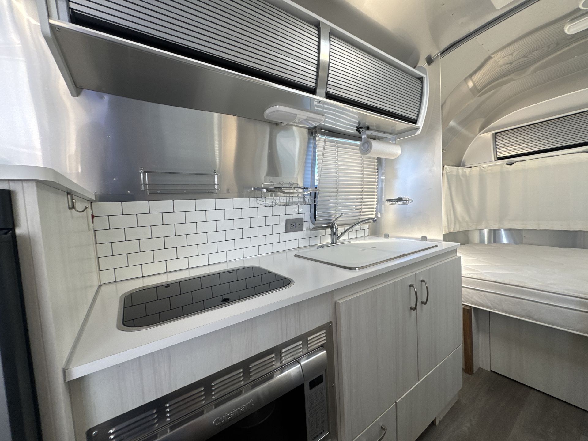 2019 Airstream 22FB BAMBI Base
