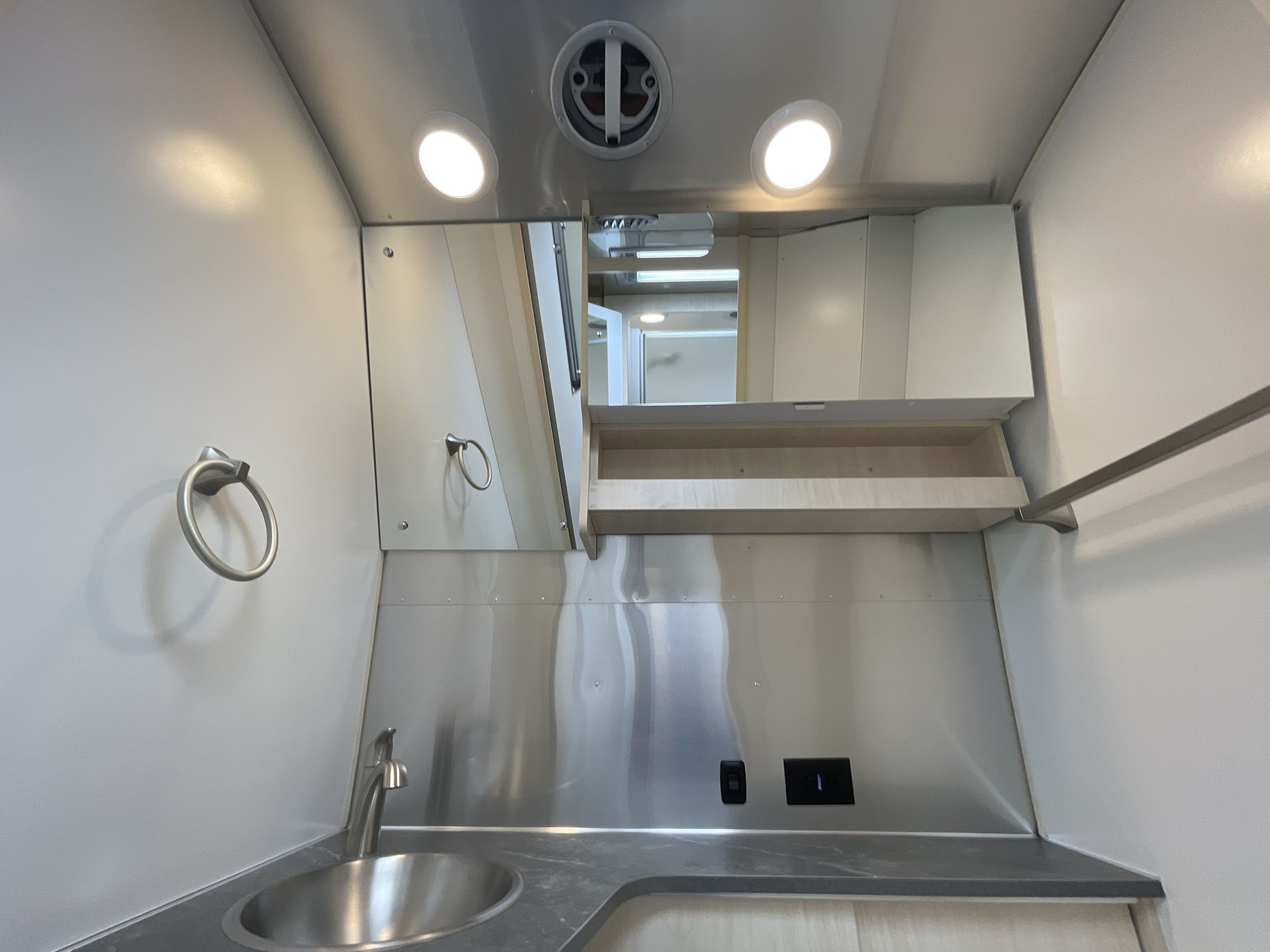 2026 Airstream 28RBQ Base