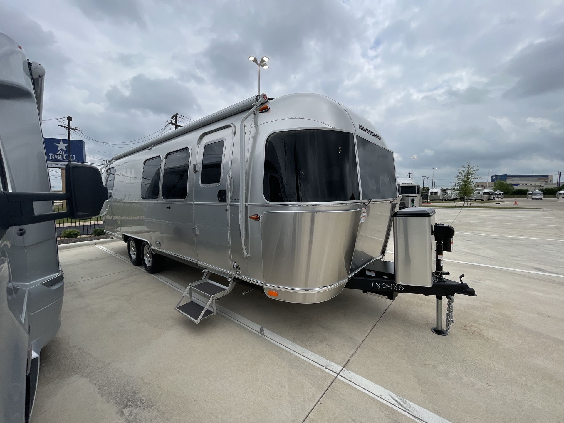 2026 Airstream 28RBQ Base