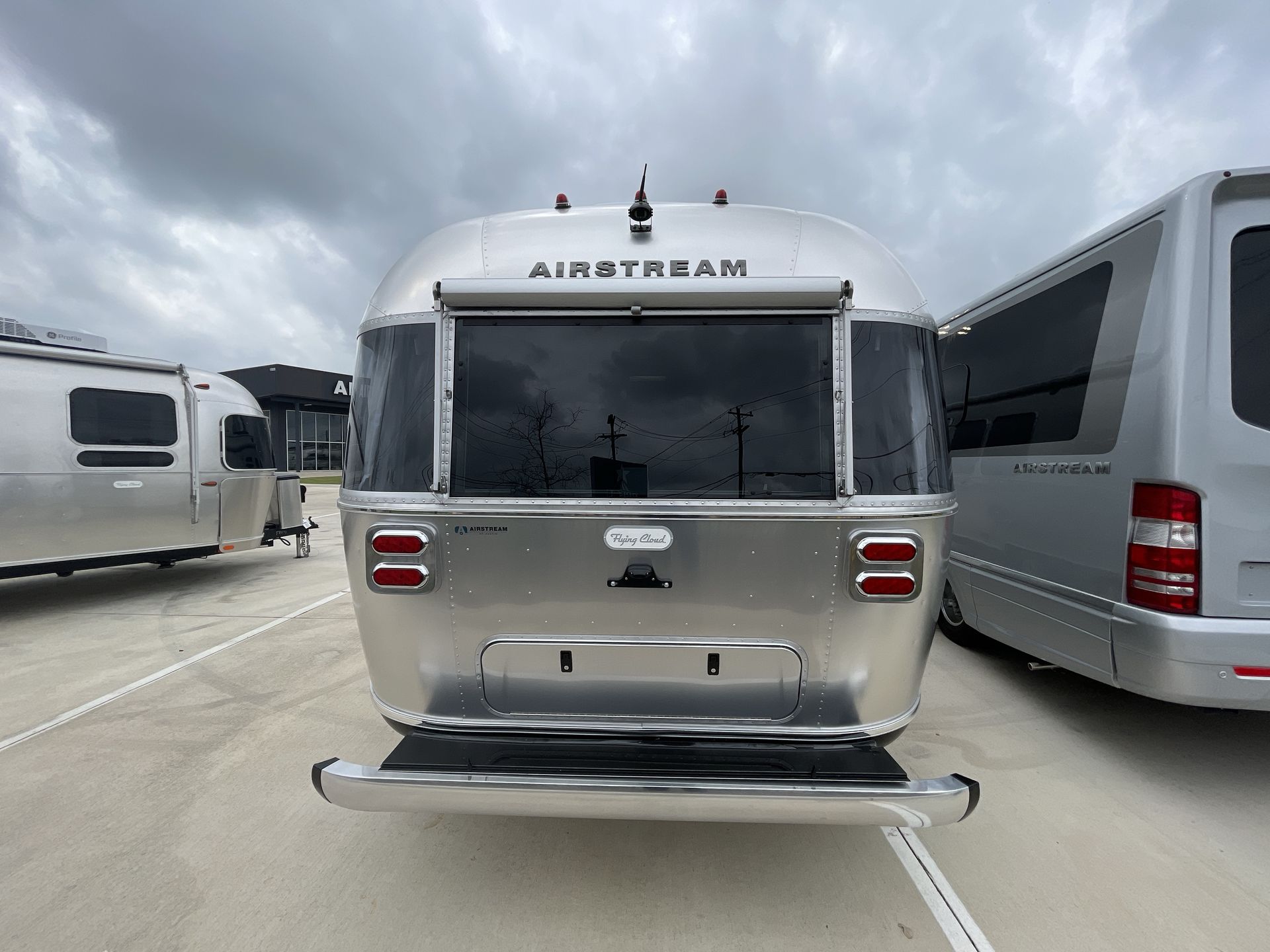 2026 Airstream 28RBQ Base