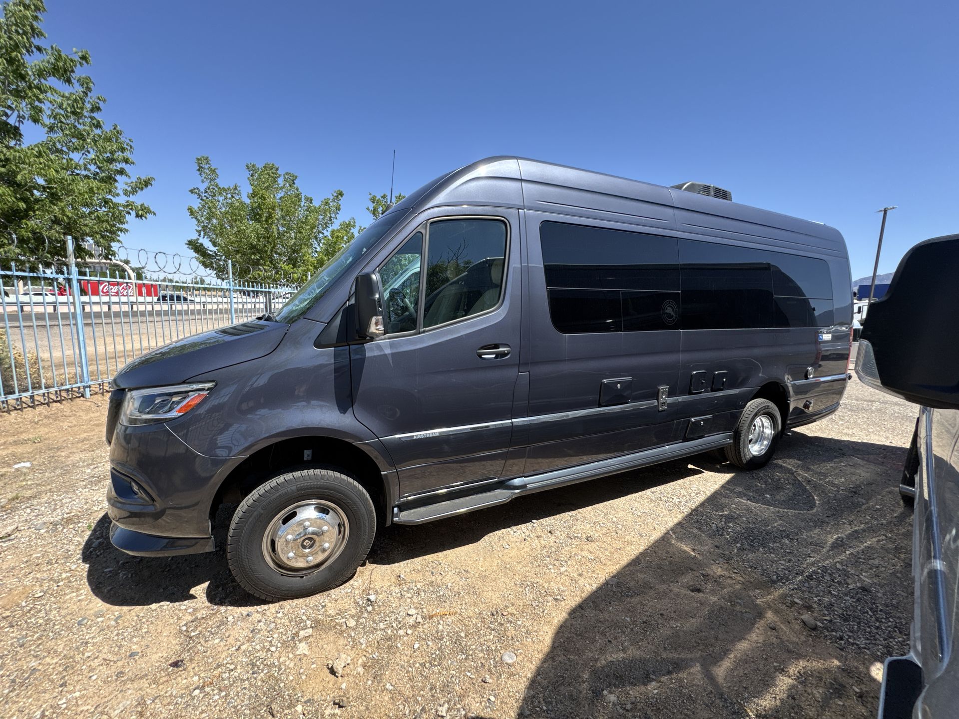 2025 Airstream 24 GL Base